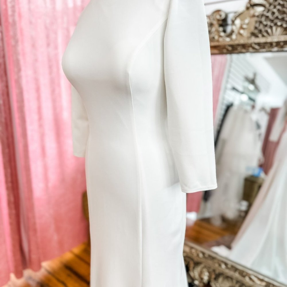 Brand New Allure #3401, New Wedding Dress, White Dress, Wedding Gown Size 8 - Picture 4 of 13